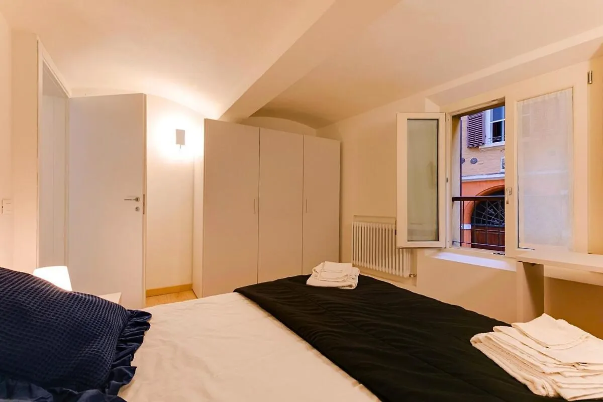 Centro Storico - 2 Camere - 1 Bagno - Free Wi-Fi Modena Appartamento